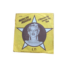Load image into Gallery viewer, Marilyn Monroe 7” Vinyl Record - I Wanna Be Loved By You - shopcurious