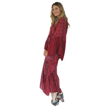 Load image into Gallery viewer, Lotus Kaftan - Burgundy with Contrasting Trim - shopcurious