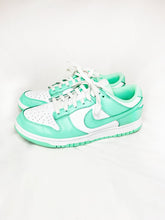 Load image into Gallery viewer, Preloved - Nike Dunk Low Green Glow (W) - shopcurious