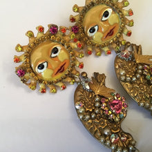 Load image into Gallery viewer, One-of-a-kind Quirky Vintage Miriam Haskell style Earrings - shopcurious