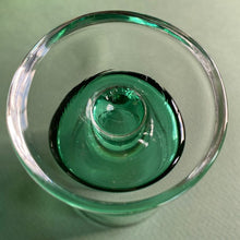 Load image into Gallery viewer, Set of 6 green and gold aperitif/wine/cocktail glasses - shopcurious