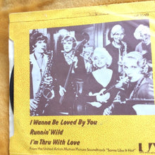 Load image into Gallery viewer, Marilyn Monroe 7” Vinyl Record - I Wanna Be Loved By You - shopcurious