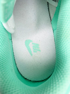 Preloved - Nike Dunk Low Green Glow (W) - shopcurious