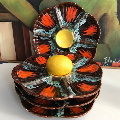 Vallauris Oyster Fat Lava Majolica Plate - ShopCurious