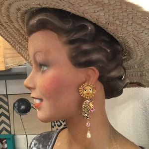 One-of-a-kind Quirky Vintage Miriam Haskell style Earrings - shopcurious