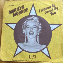 Load image into Gallery viewer, Marilyn Monroe 7” Vinyl Record - I Wanna Be Loved By You - shopcurious
