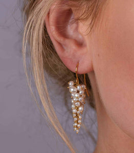Pearl Wisteria Earrings - shopcurious